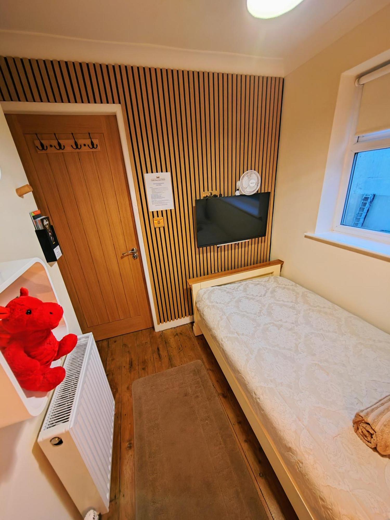 Castle View Guest House ฮาเลค ห้อง รูปภาพ